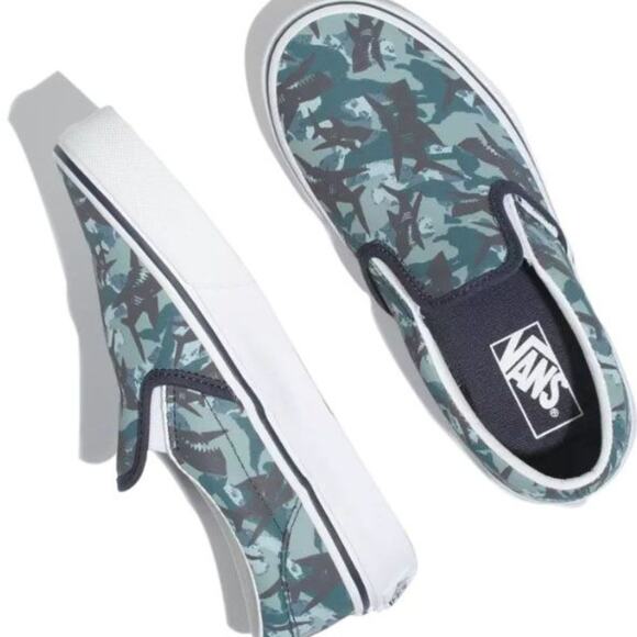 Vans Kids Classic Slip-On Shoe Animal Camo Parisian Night/True White 10.5K NEW - Picture 2 of 11